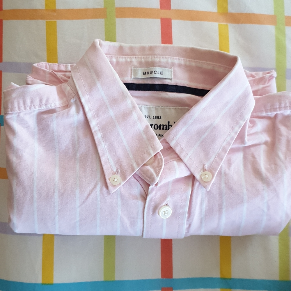 Stunning Pink Button Down - Picture 5 of 5